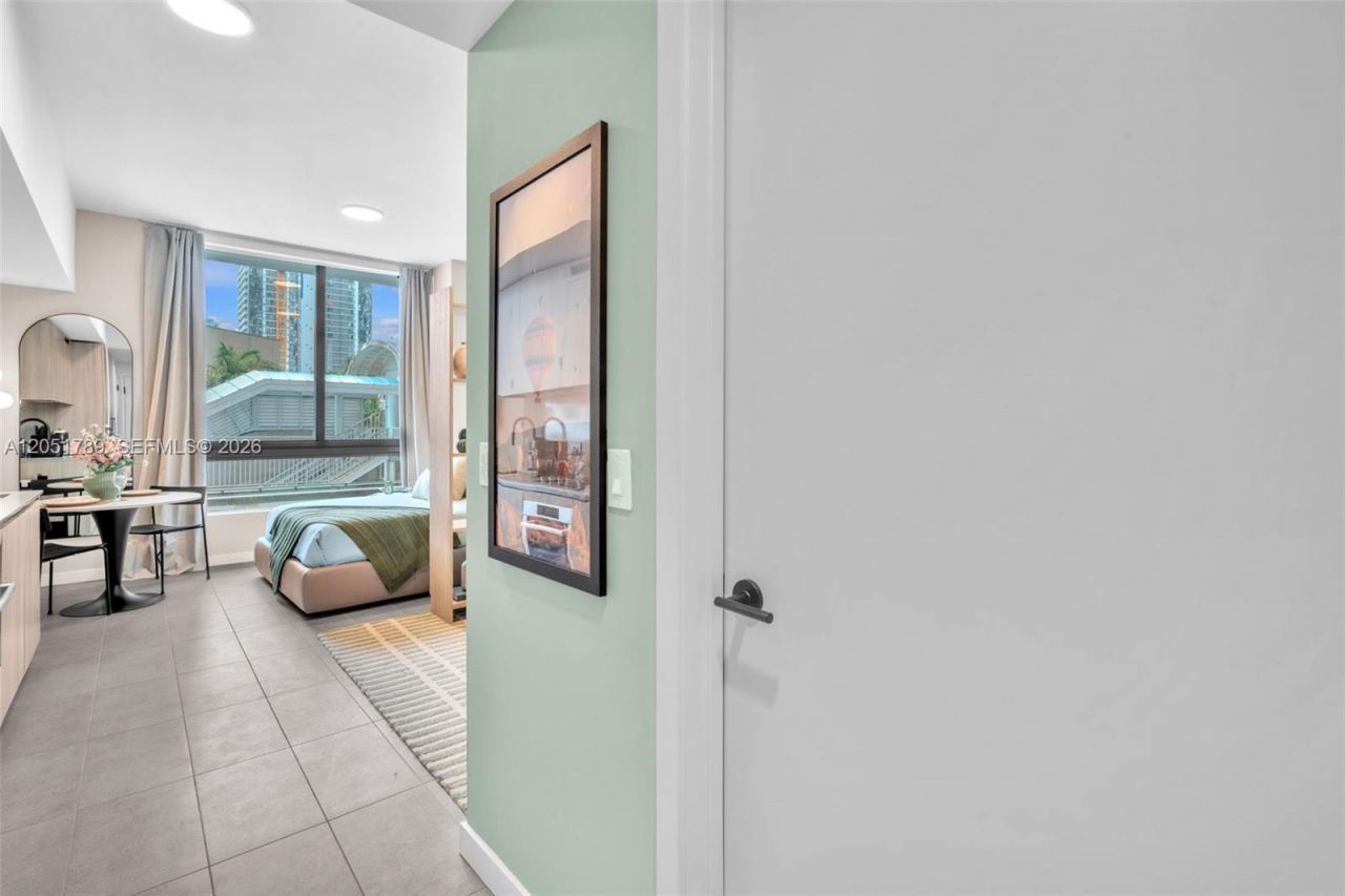 121 NE 5th St, Unit 304, Miami, FL 33132 Photo