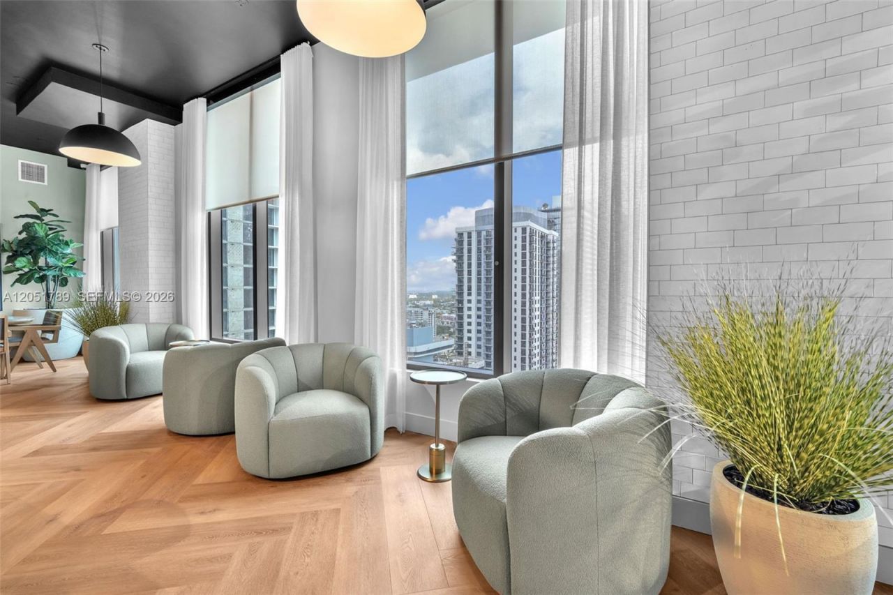 121 NE 5th St, Unit 304, Miami, FL 33132 Photo