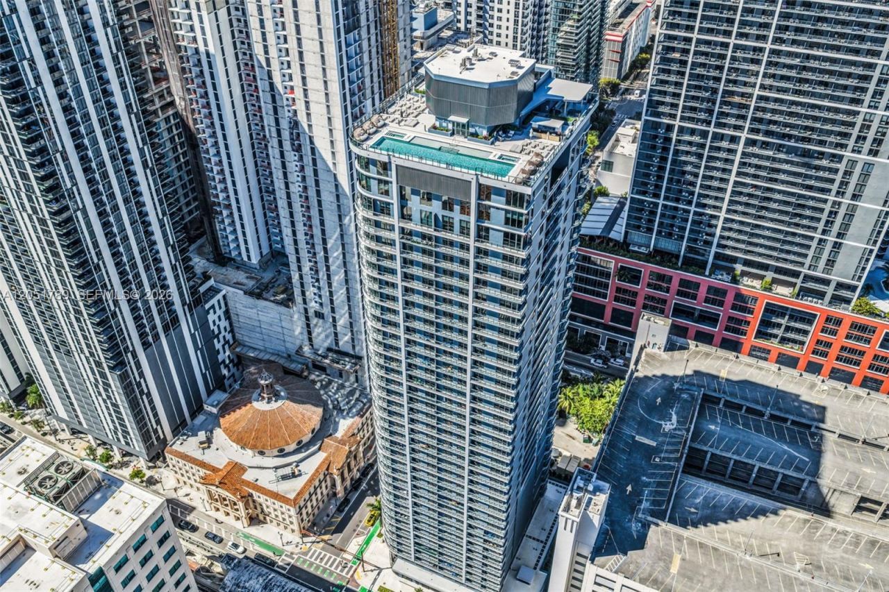 121 NE 5th St, Unit 304, Miami, FL 33132 Photo