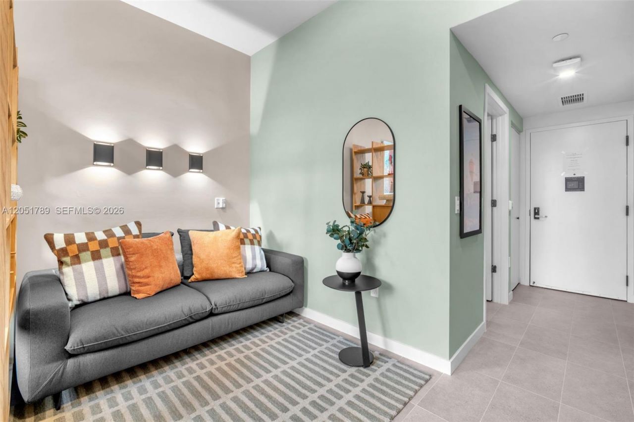 121 NE 5th St, Unit 304, Miami, FL 33132 Photo