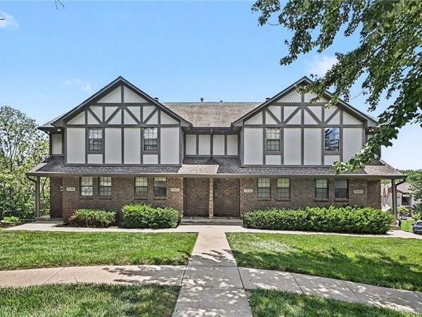 7033 N Fisk Court, Kansas City, MO 64151