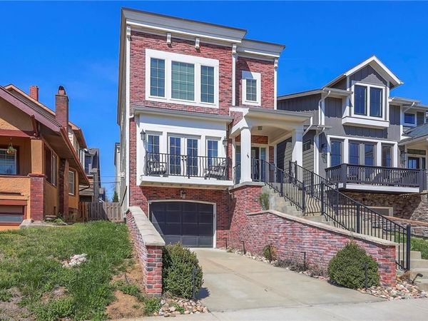 716 W 45th Street, Kansas City, MO 64111