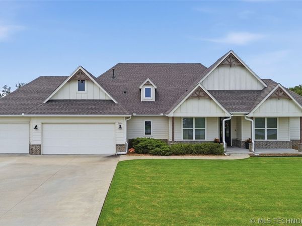 7114 E 136th Place North, Collinsville, OK 74021