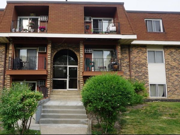 1195 Meadow Lane , Unit 114, Hoffman Estates, IL 60169