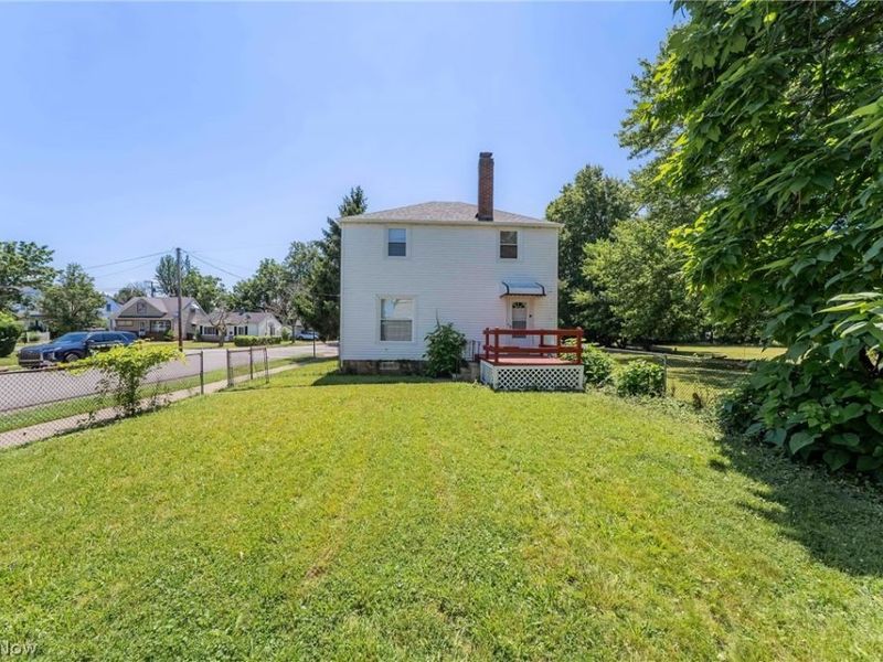 19211 Mohican Avenue, Cleveland, OH 44119 Photo 25