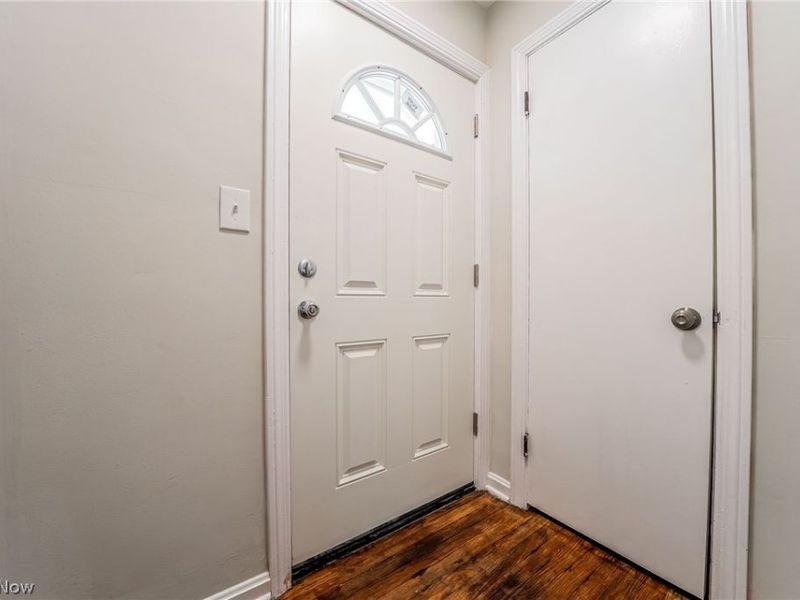 19211 Mohican Avenue, Cleveland, OH 44119 Photo 3