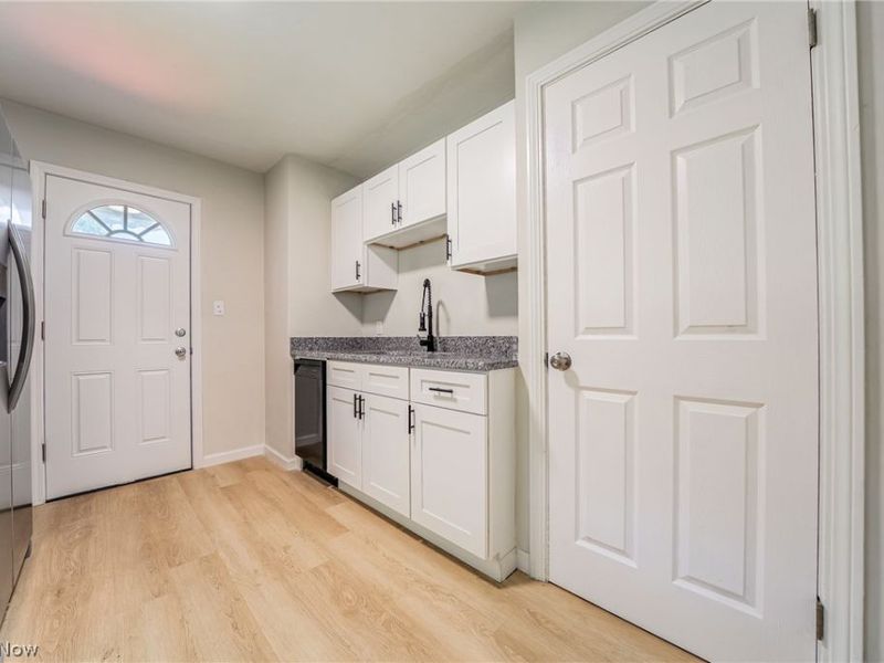 19211 Mohican Avenue, Cleveland, OH 44119 Photo 8