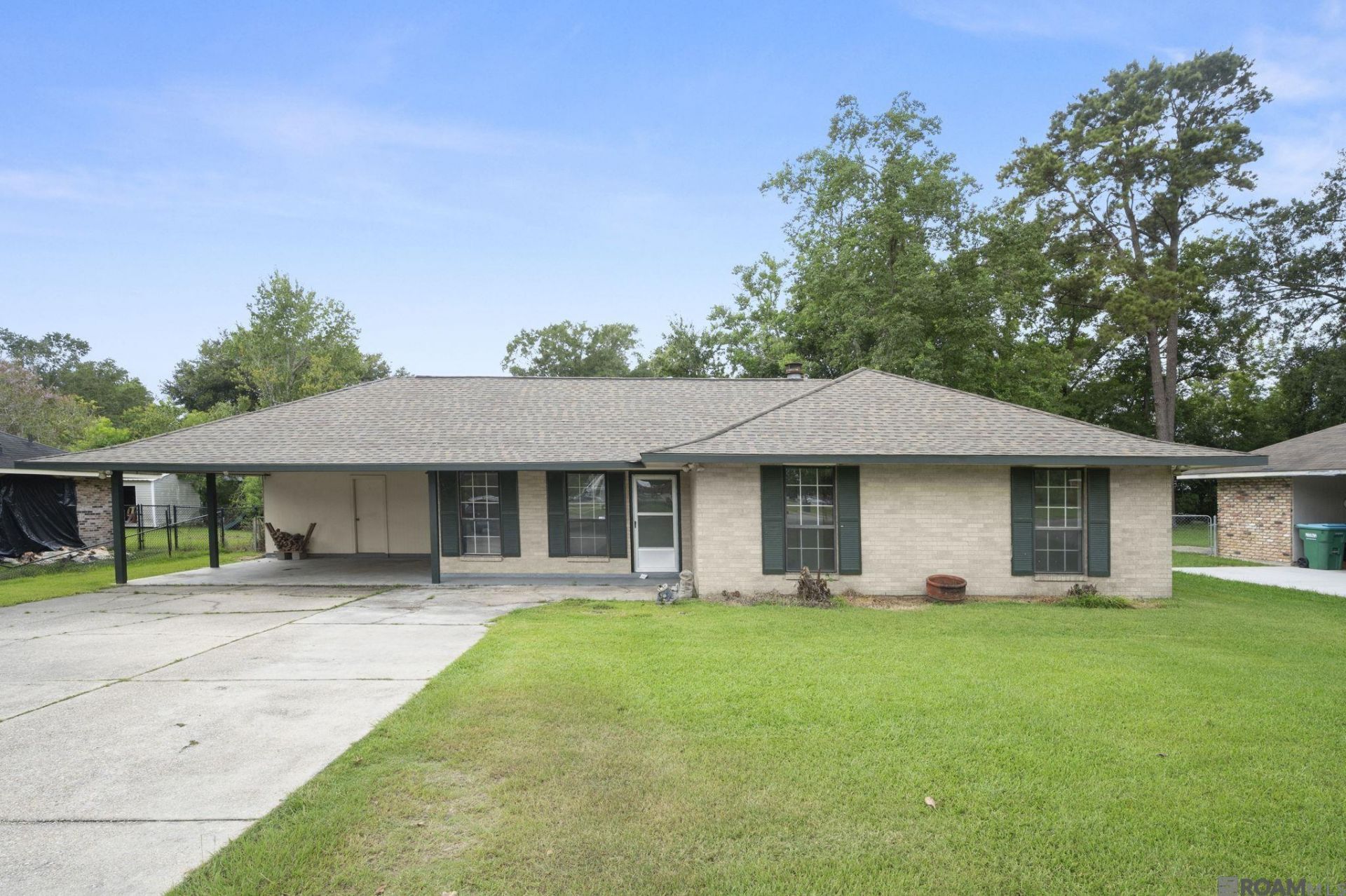 1115 Hatchell Ln, Denham Springs, LA 70726 Main Photo