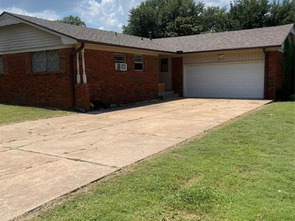 2210 S Choctaw Avenue, El Reno, OK 73036