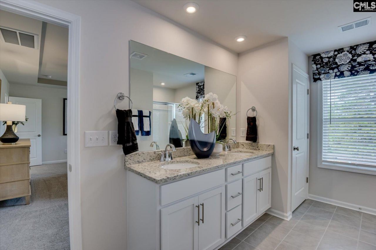 290 Summer Orchard Drive  Photo 25