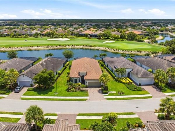 9392 Terresina DR, NAPLES, FL 34119