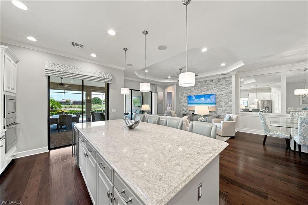 9392 Terresina Dr, Naples, FL 34119 Photo