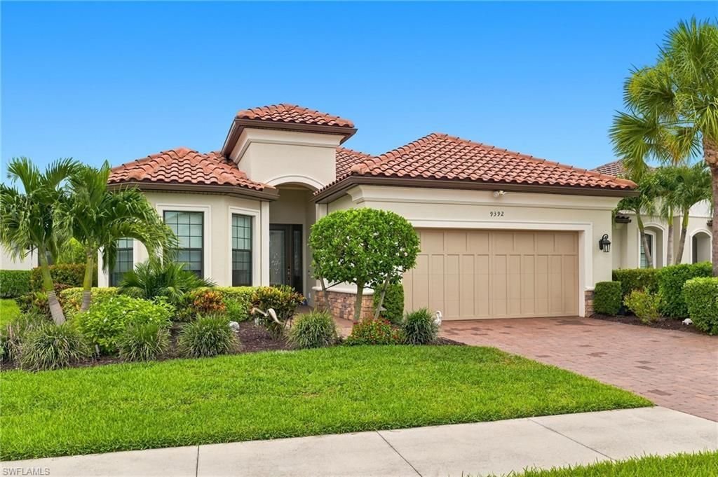 9392 Terresina Dr, Naples, FL 34119 Photo