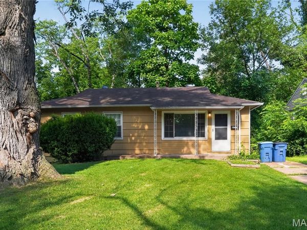 9713 Medford Drive , St Louis, MO 63136