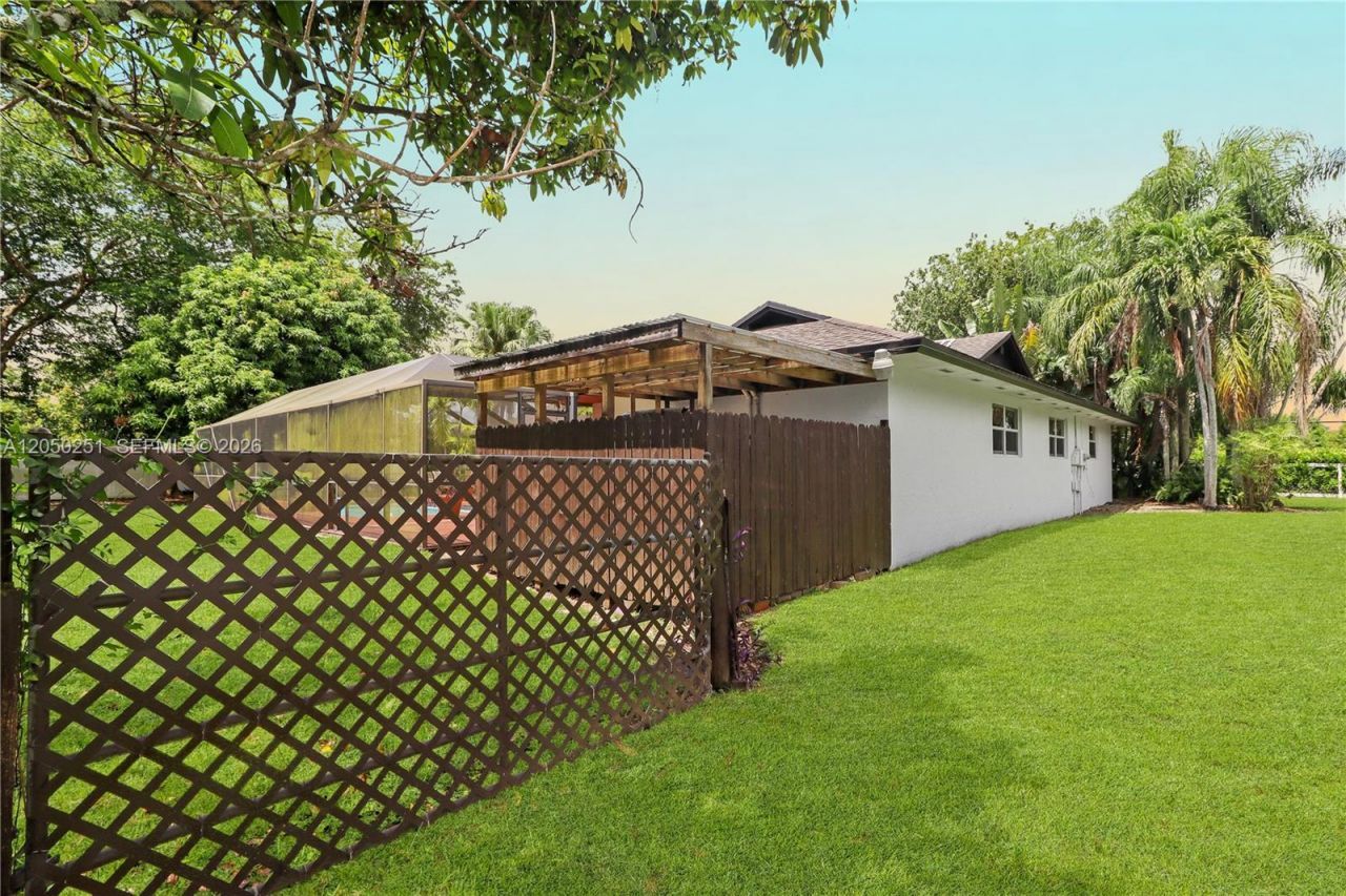 23595 SW 152nd Ave, Homestead, FL 33032 Photo