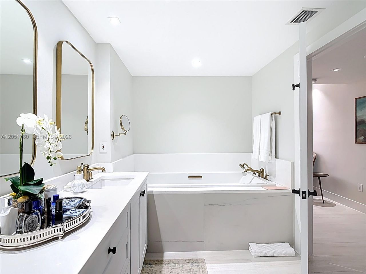 445 Grand Bay Dr , Unit 418, Key Biscayne, FL 33149 Photo