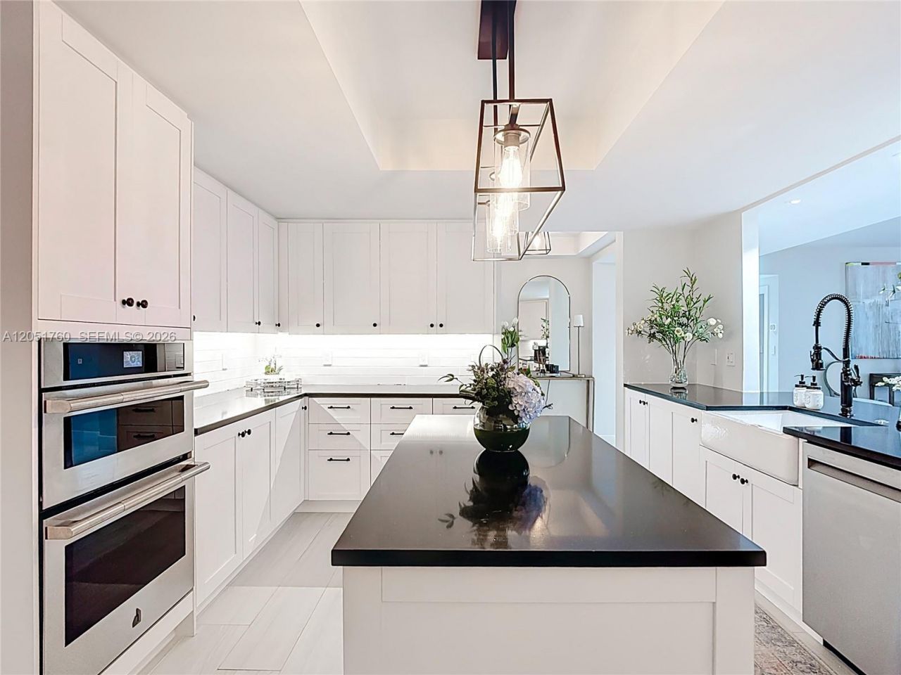 445 Grand Bay Dr , Unit 418, Key Biscayne, FL 33149 Photo