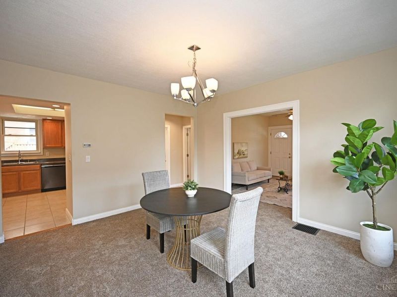 3977 Kenkel Avenue, Cheviot, OH 45211 Photo 10