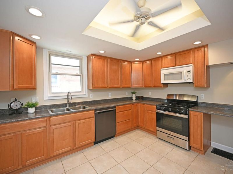3977 Kenkel Avenue, Cheviot, OH 45211 Photo 13
