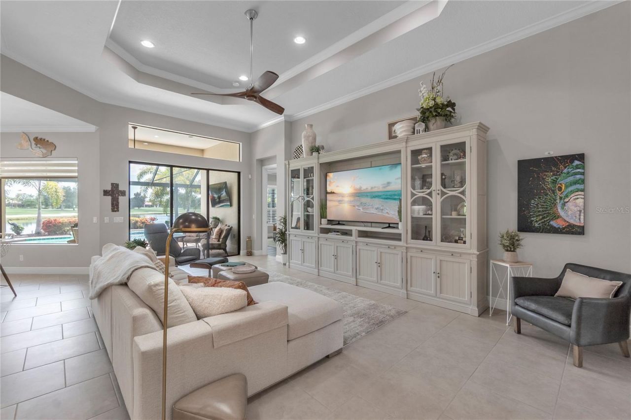 15402 Castle Park Terrace, Bradenton, FL 34202 Photo