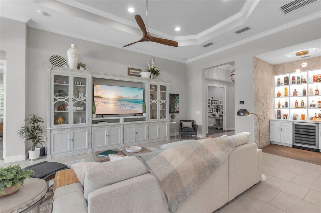 15402 Castle Park Terrace, Bradenton, FL 34202 Photo