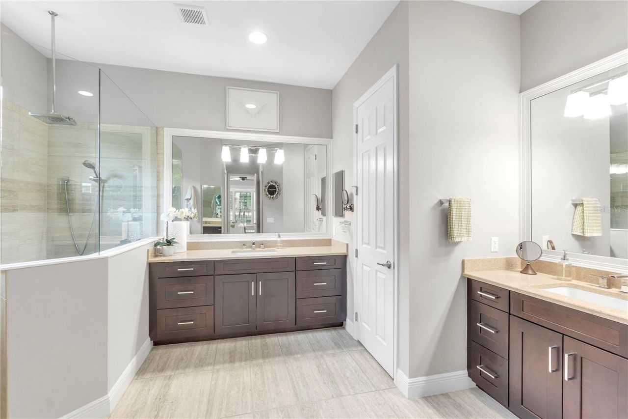 15402 Castle Park Terrace, Bradenton, FL 34202 Photo