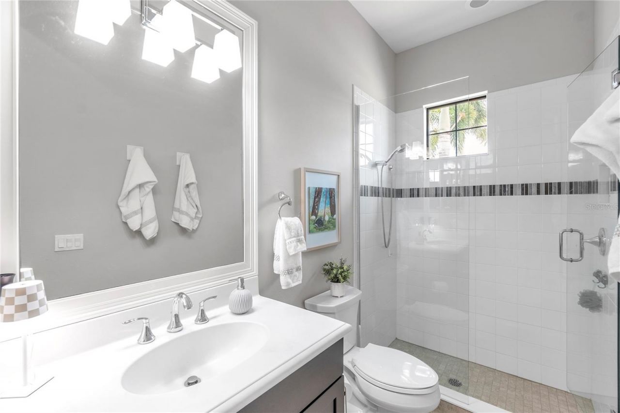 15402 Castle Park Terrace, Bradenton, FL 34202 Photo