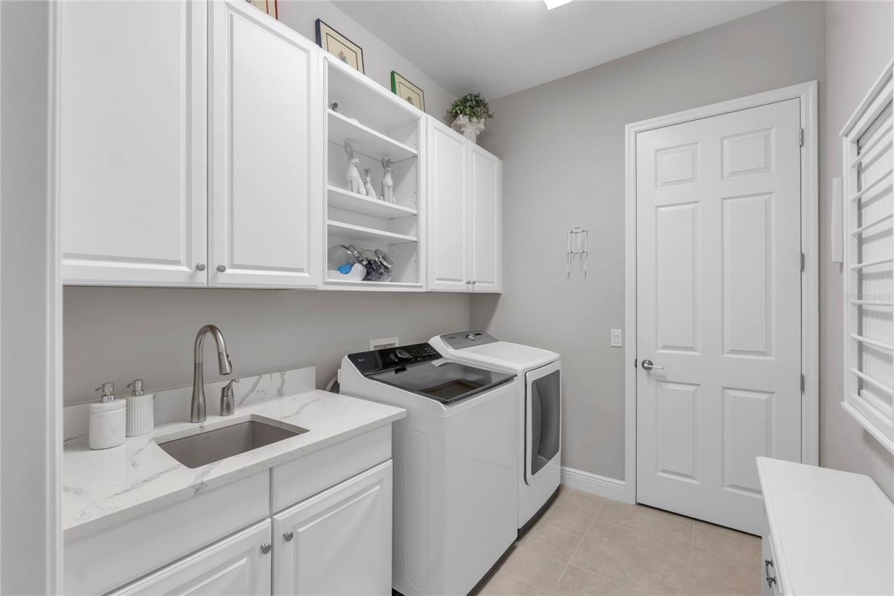 15402 Castle Park Terrace, Bradenton, FL 34202 Photo