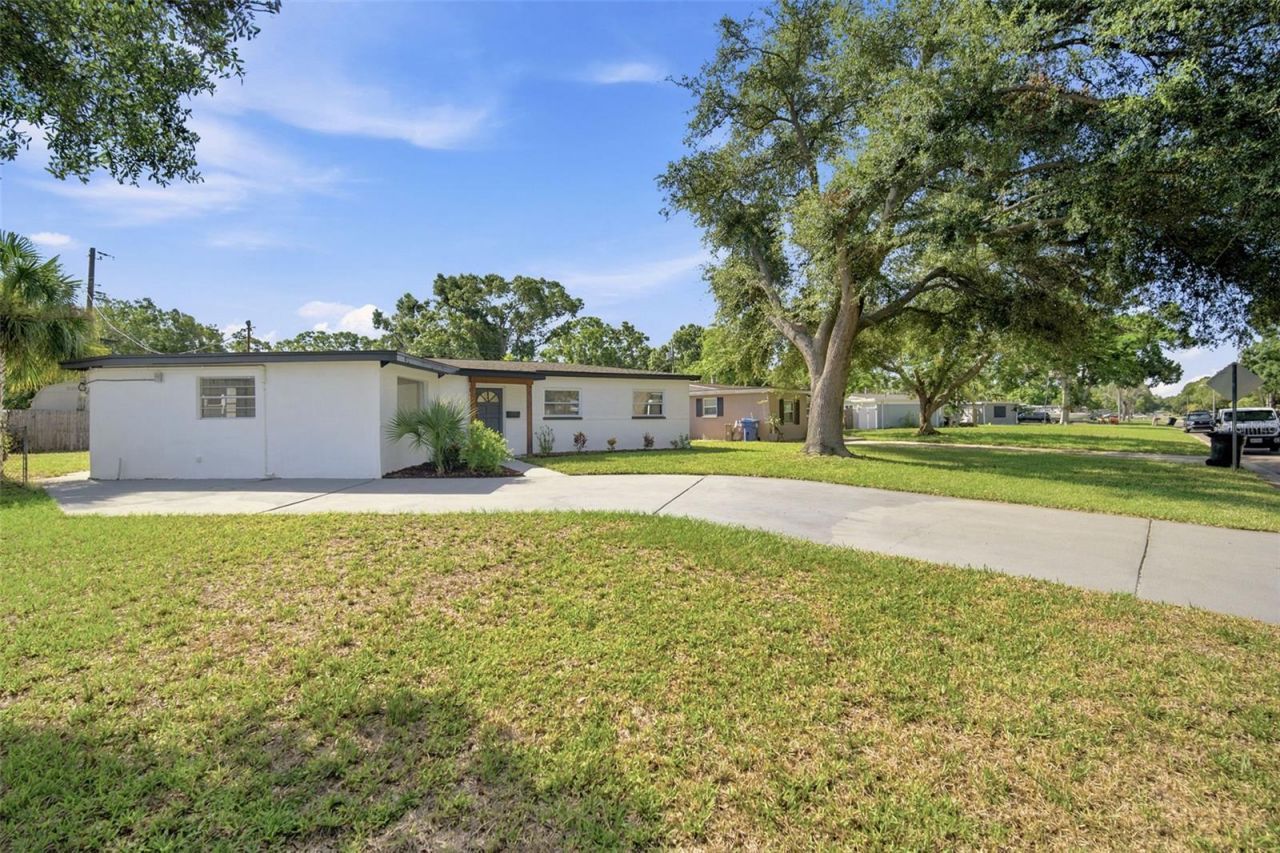 7017 20th Street N, Saint Petersburg, FL 33702 Photo