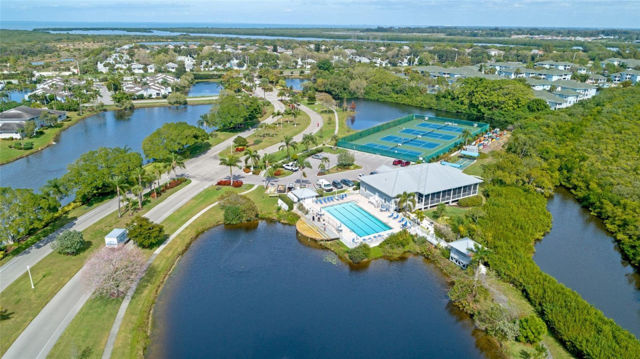 1240 Spoonbill Landings Circle , Bradenton, FL 34209 Photo