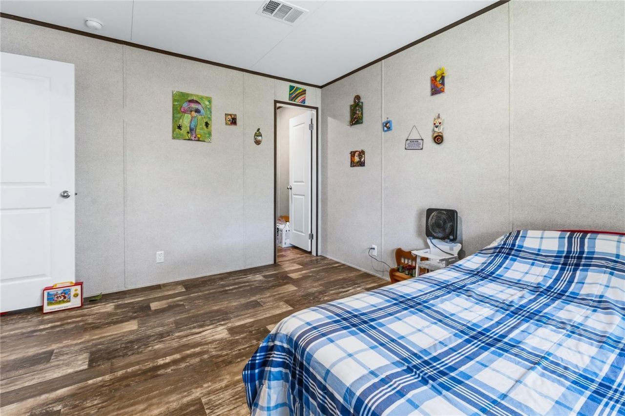 1833 E Sunnyside Drive , Lorida, FL 33857 Photo