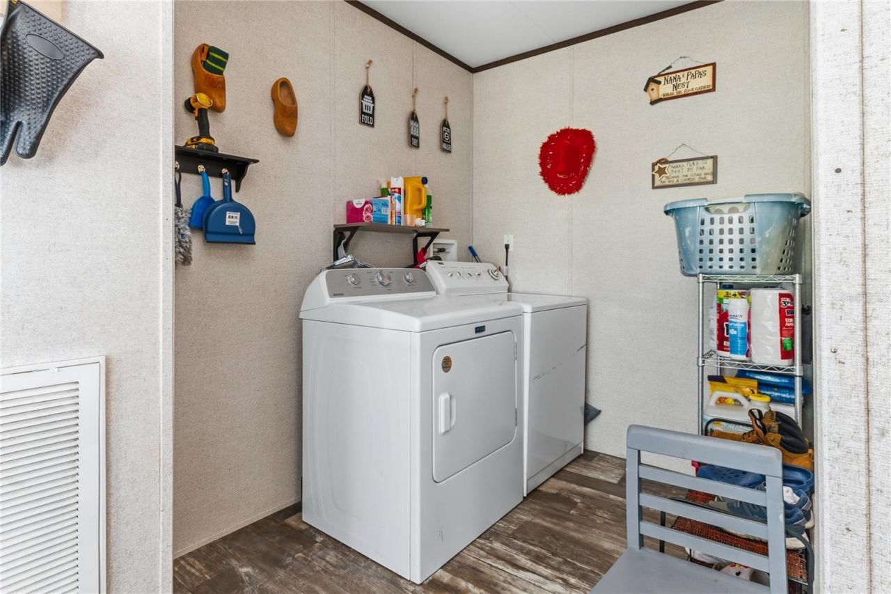 1833 E Sunnyside Drive , Lorida, FL 33857 Photo