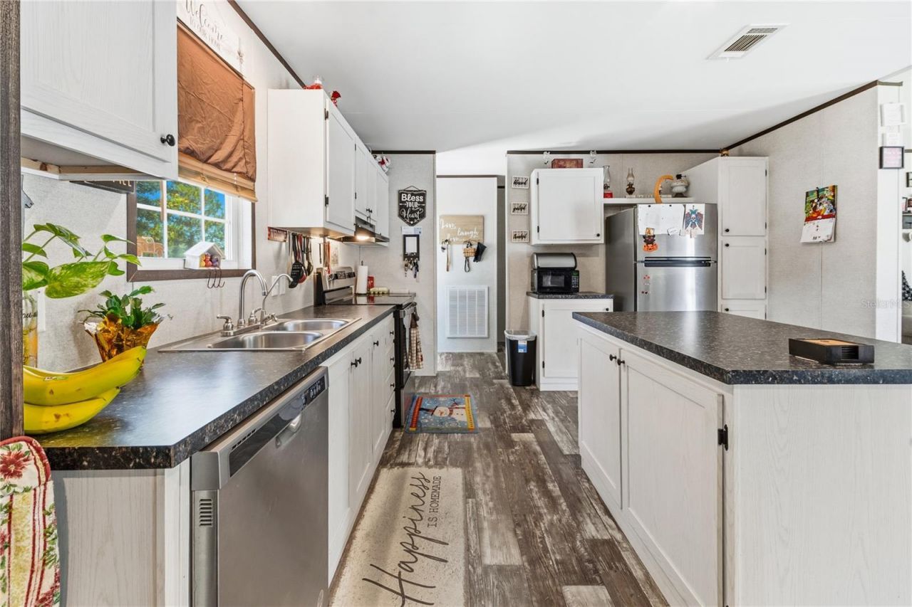 1833 E Sunnyside Drive , Lorida, FL 33857 Photo