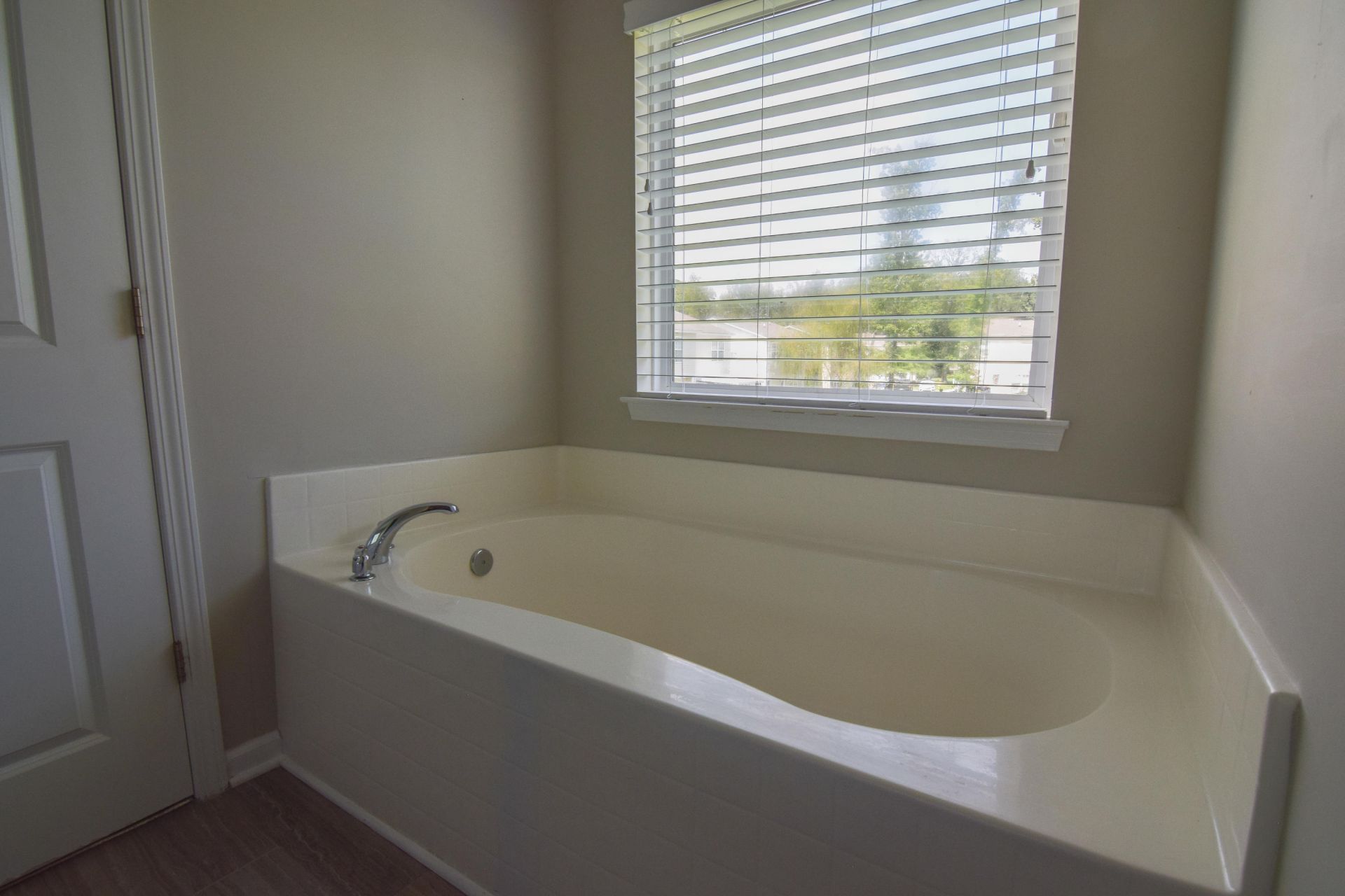 196 Grand Oaks Drive Photo 15