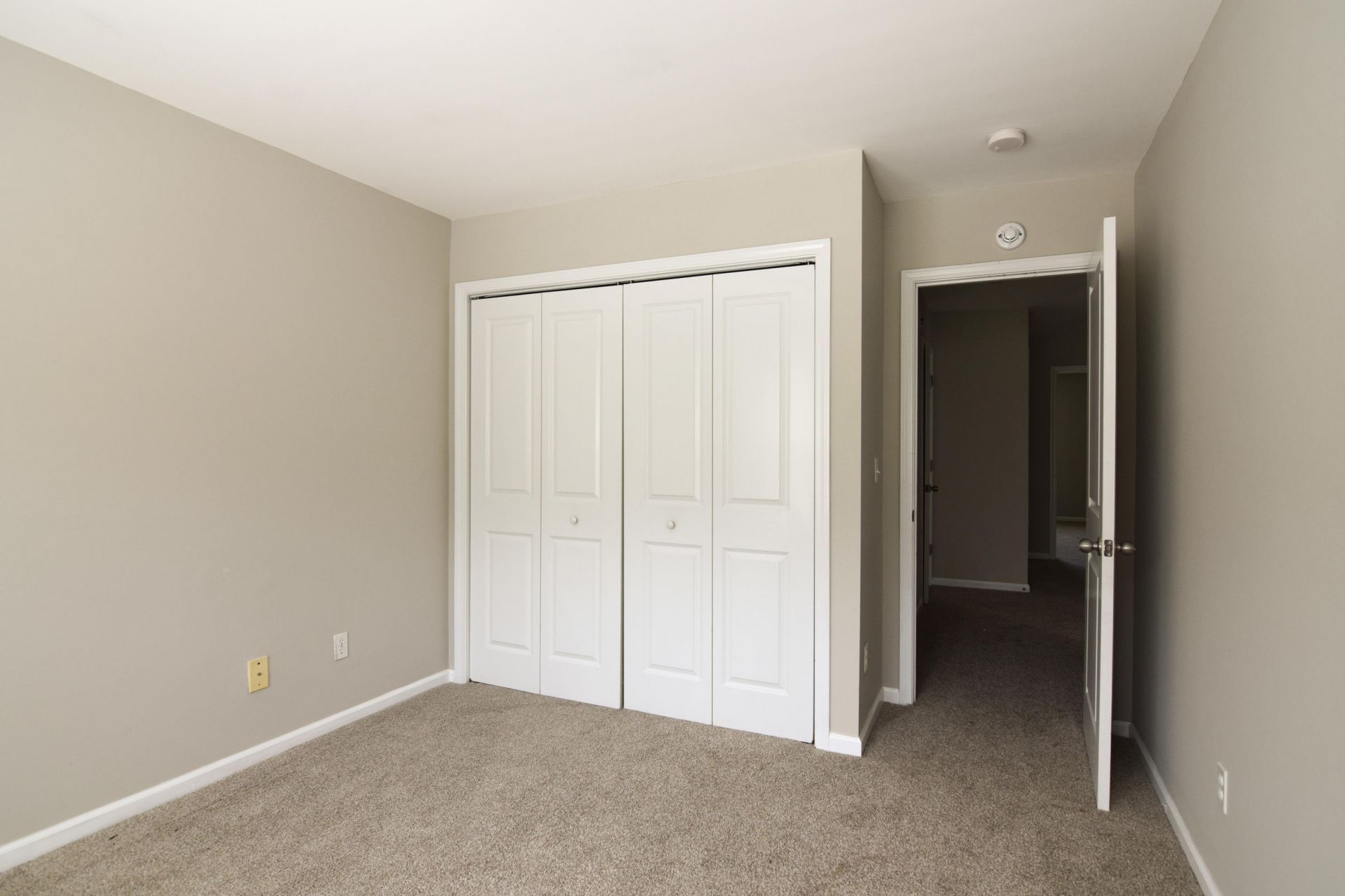 196 Grand Oaks Drive Photo 17