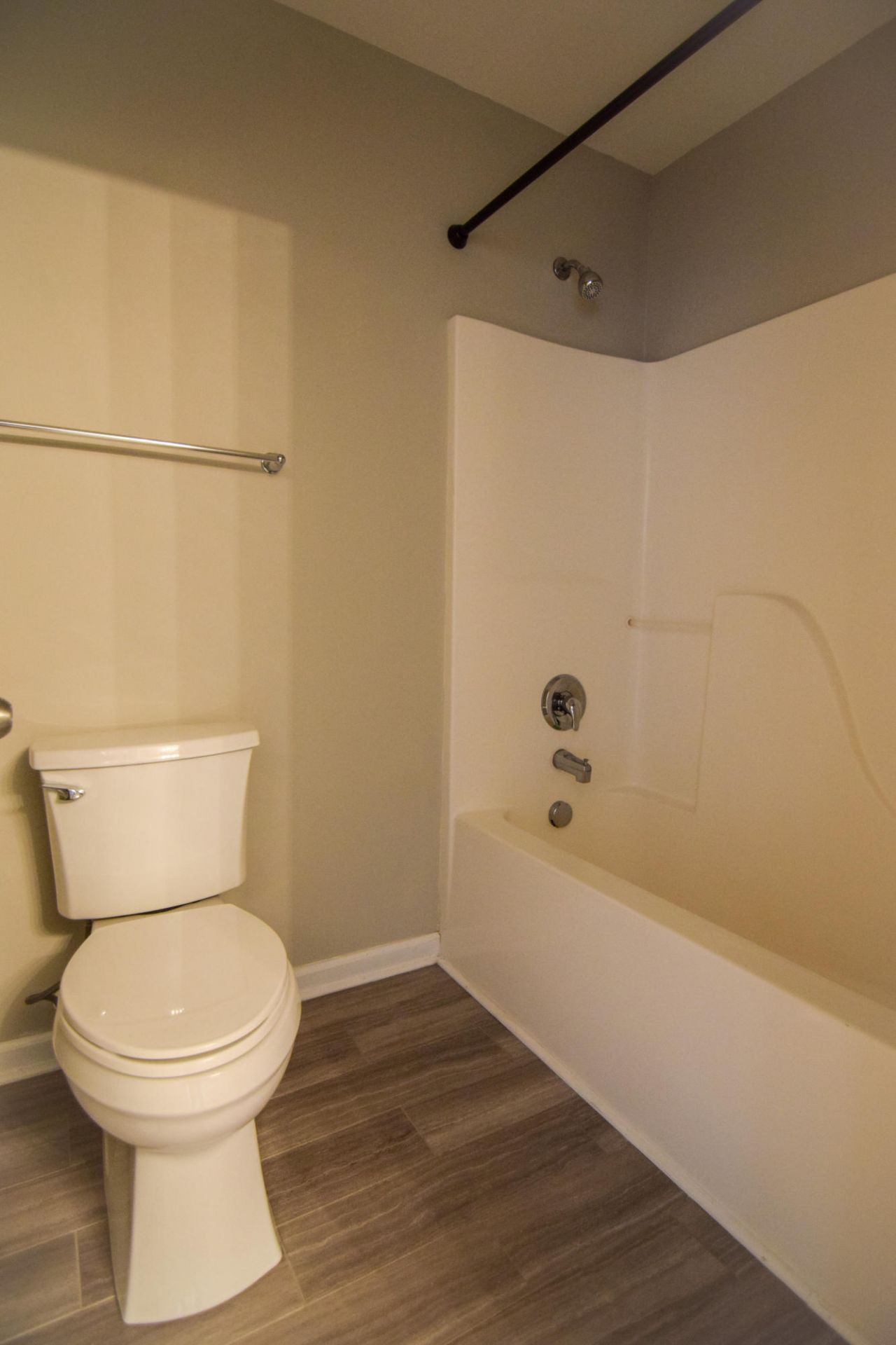 196 Grand Oaks Drive Photo 18