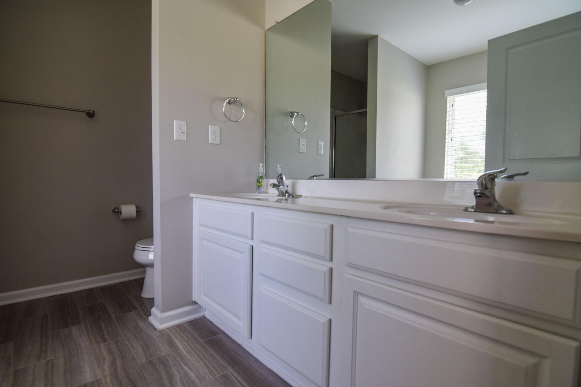 196 Grand Oaks Drive Photo 4