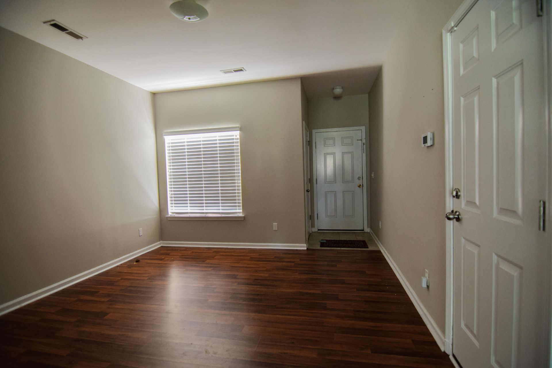 196 Grand Oaks Drive Photo 5