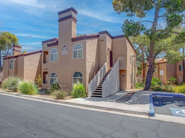 9325 W Desert Inn Road , Unit 206, Las Vegas, NV 89117