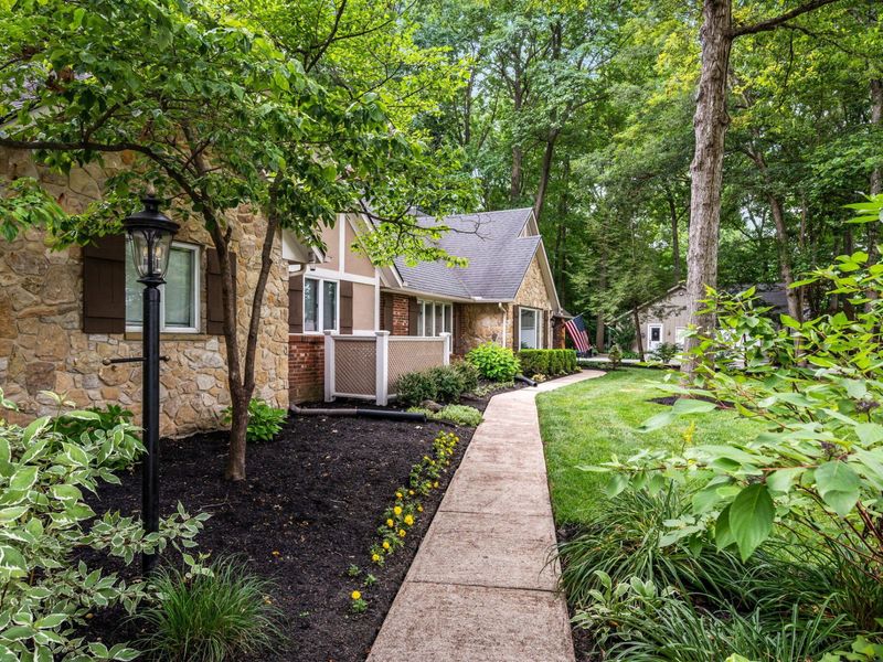 2845 Broken Woods Drive, Troy, OH 45373 Photo 13
