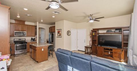 320 Bathbridge Ln, Sacramento, CA 95823 Photo