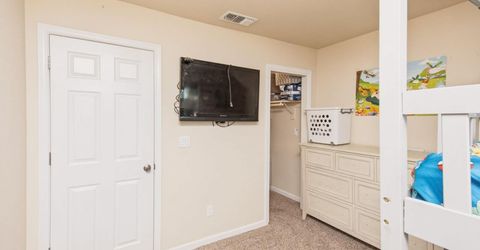 320 Bathbridge Ln, Sacramento, CA 95823 Photo