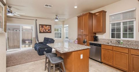 320 Bathbridge Ln, Sacramento, CA 95823 Photo