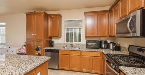 320 Bathbridge Ln, Sacramento, CA 95823 Photo