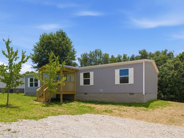 335 Meridian Dr , Smithville, TN 37166