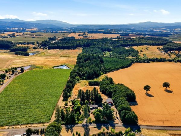 17220 Pleasant Hills Rd, Sheridan, OR 97378
