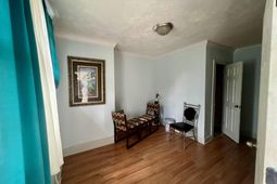 509 Henry Street photo 4