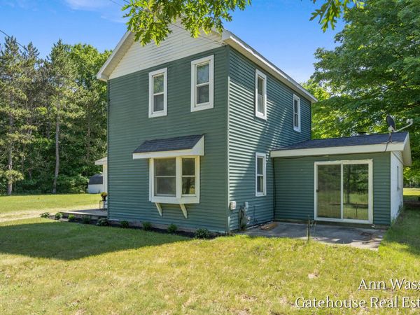 2737 Dane Street, Gowen, MI 49326