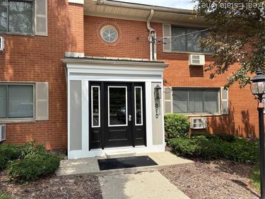 810 Plate Street, Rochester, MI 48307
