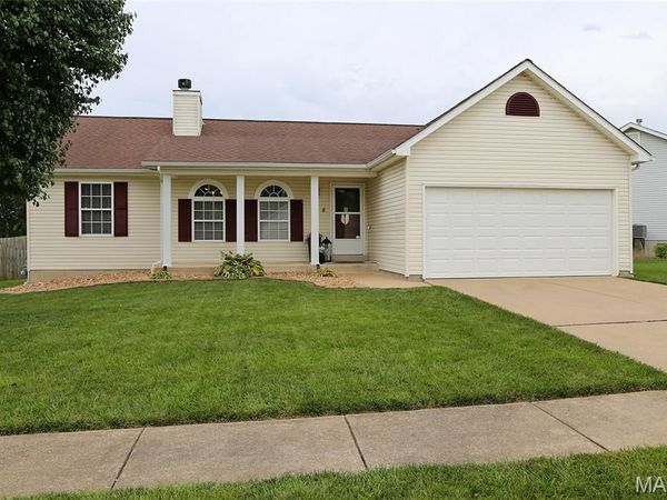4 Tomahawk Court , O'Fallon, MO 63366